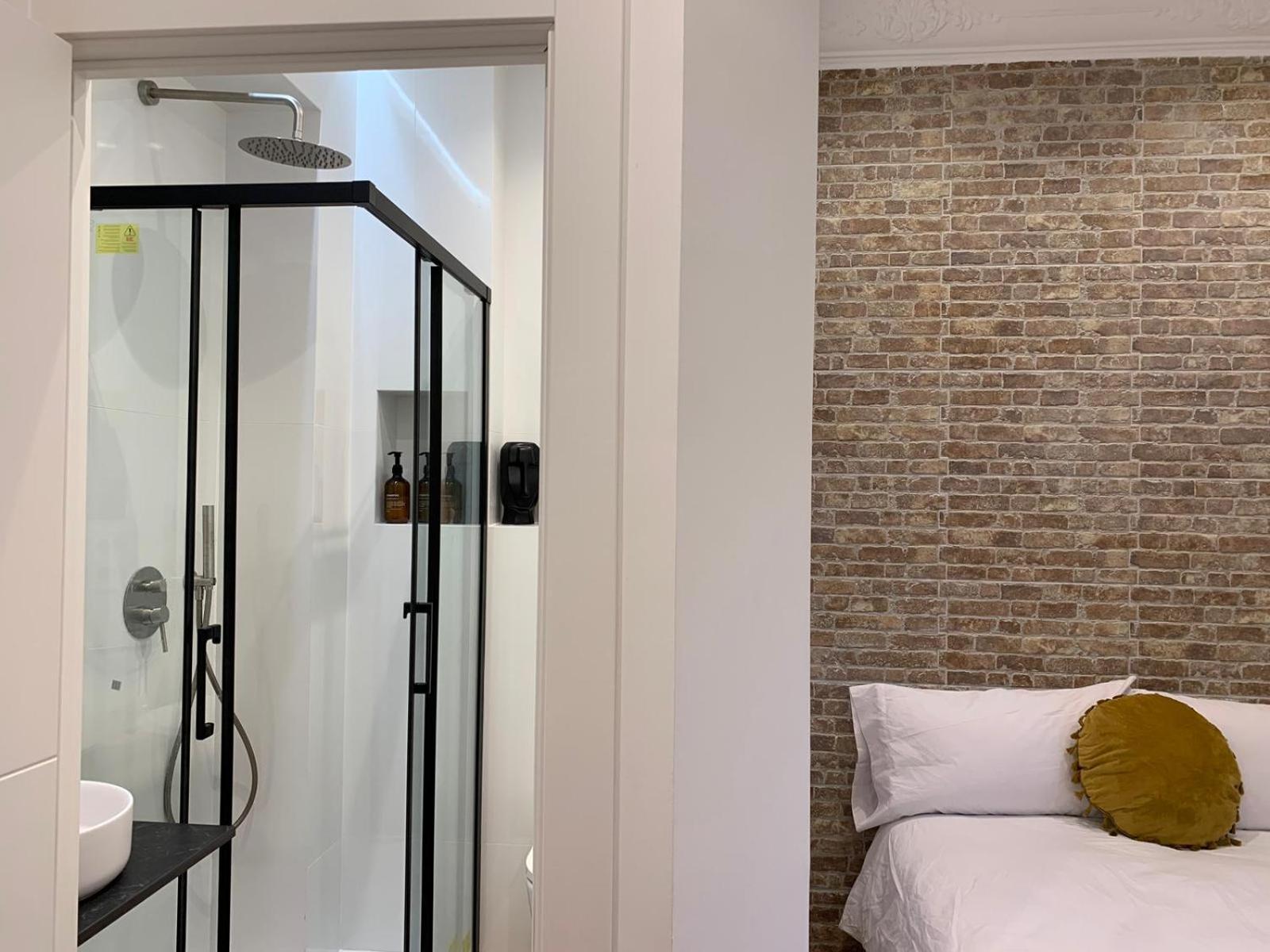 Valencia Beach Rooms Eksteriør billede
